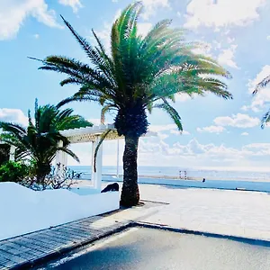 Canaryislandshost L The Secret Playa Honda (Lanzarote)